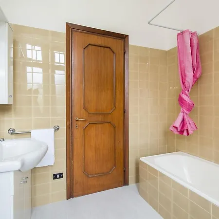 Apartment Lampone Стреза